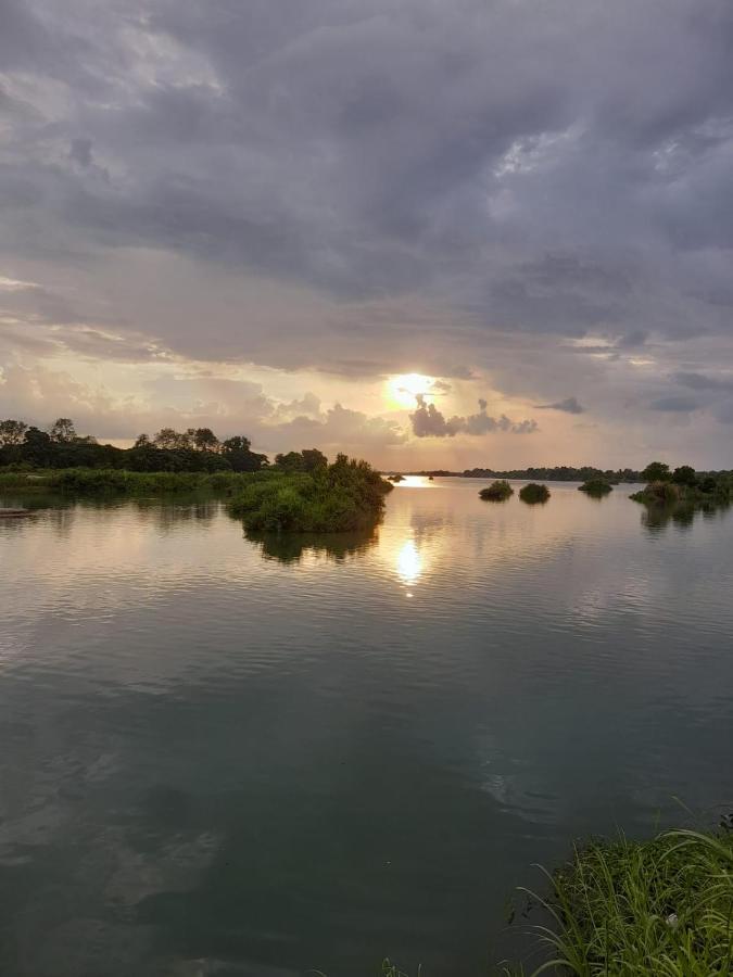 Vixay Sunset View Dondet Hotel Ban Donsom Tai ภายนอก รูปภาพ
