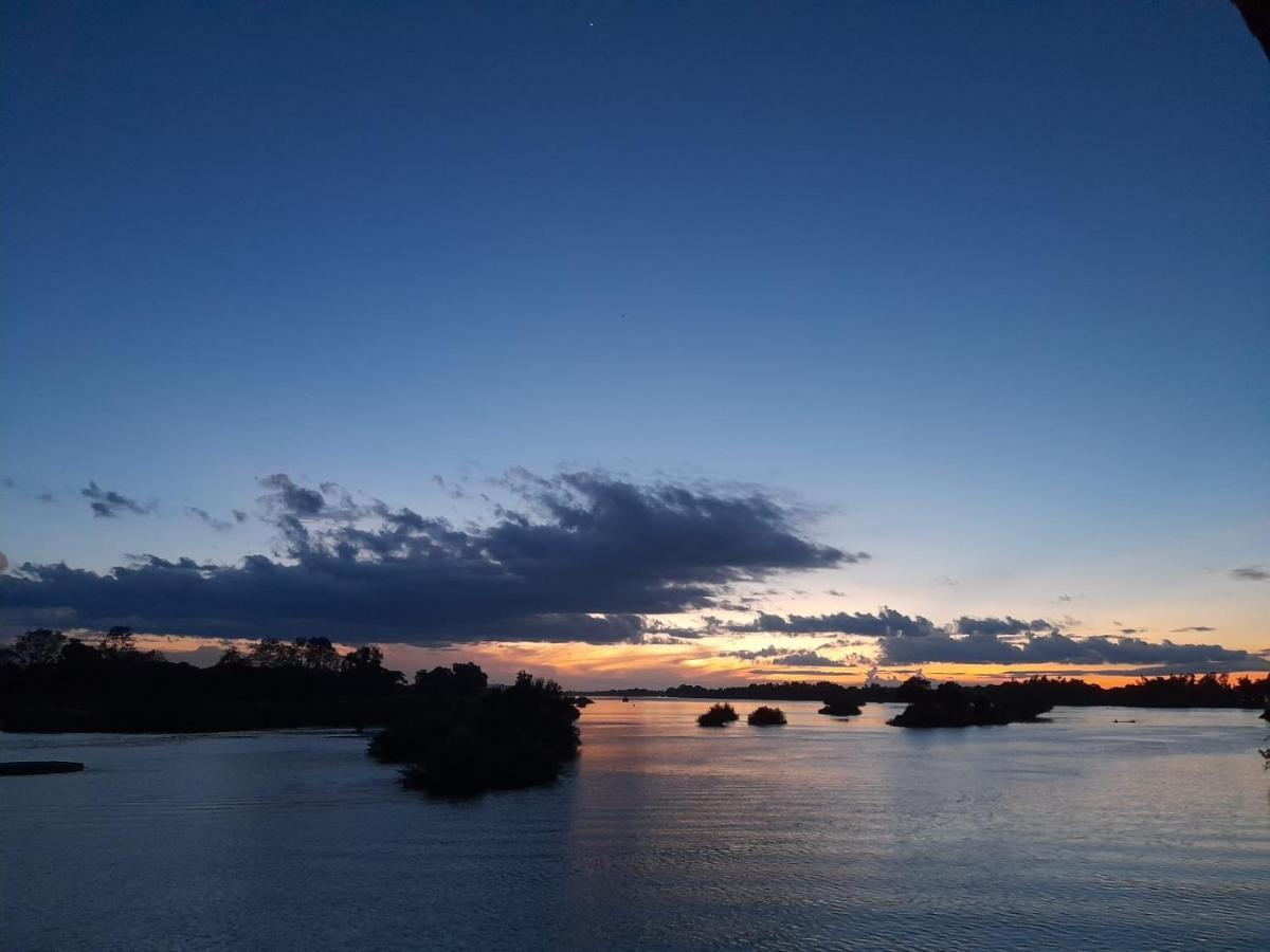 Vixay Sunset View Dondet Hotel Ban Donsom Tai ภายนอก รูปภาพ